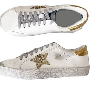 ' VANESSA' SEQUINNED STAR DISTRESSED
SNEAKERS *New*  Size 37